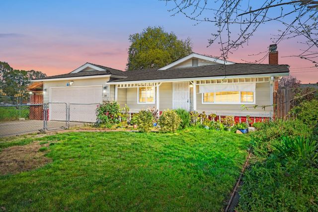 7330 Dorado St, Rio Linda, CA 95673