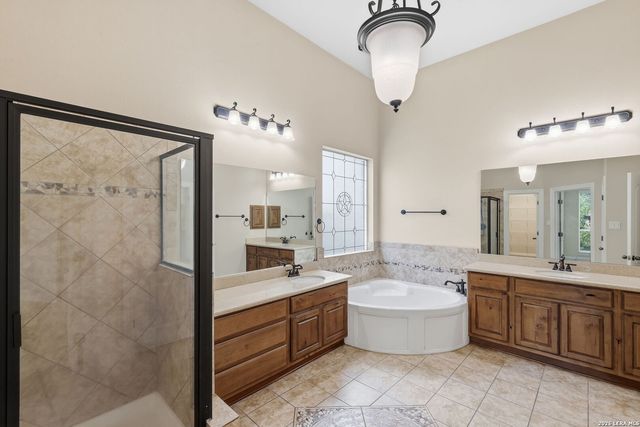 18711 Millhollow, San Antonio, TX 78258