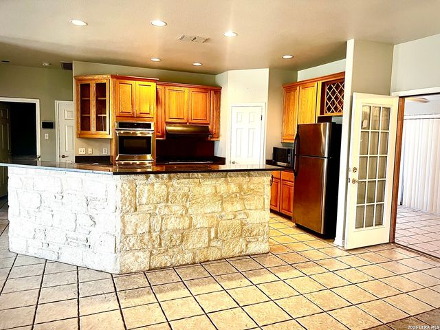 1816 Shepherds, Bulverde, TX 78163