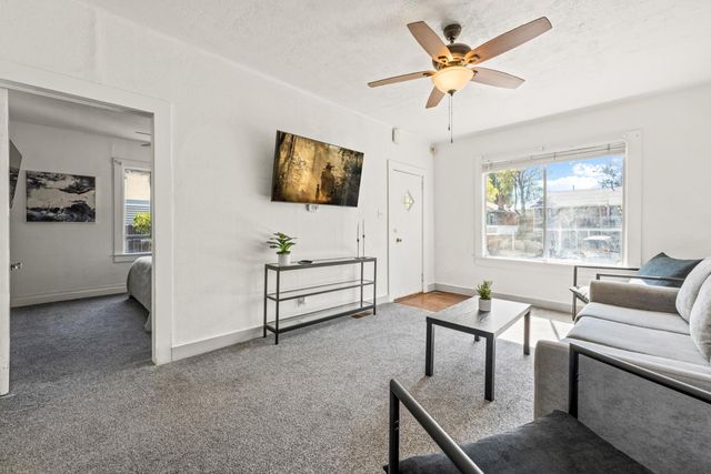 808 Main St, Roseville, CA 95678