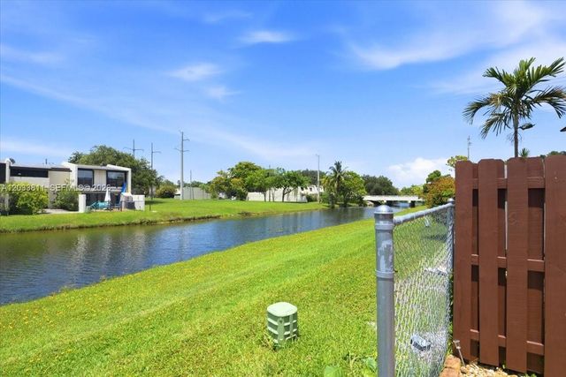 8008 SW 103rd Ave 8008, Miami, FL 33173