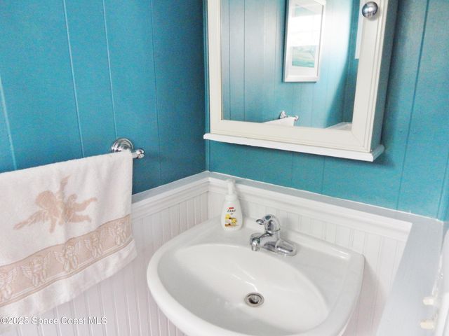 1260 Turkey Creek Drive NE, Palm Bay, FL 32905