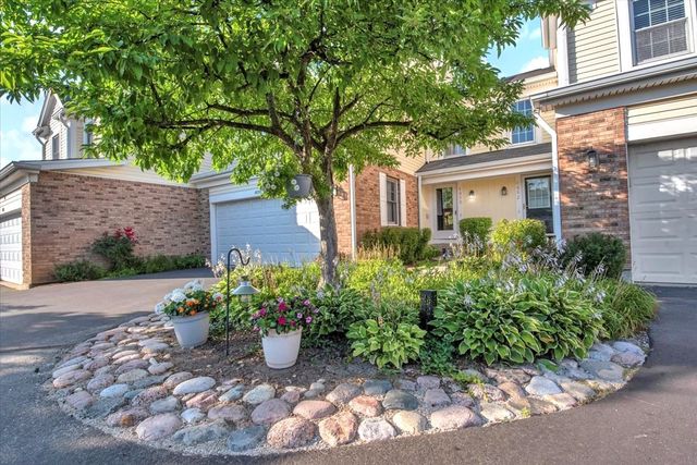 4890 Prestwick Place, Hoffman Estates, IL 60010