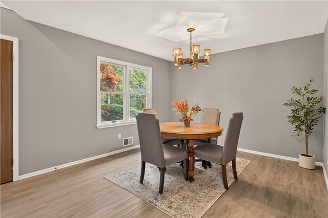 41 Honey Bunch Lane, Irondequoit, NY 14609