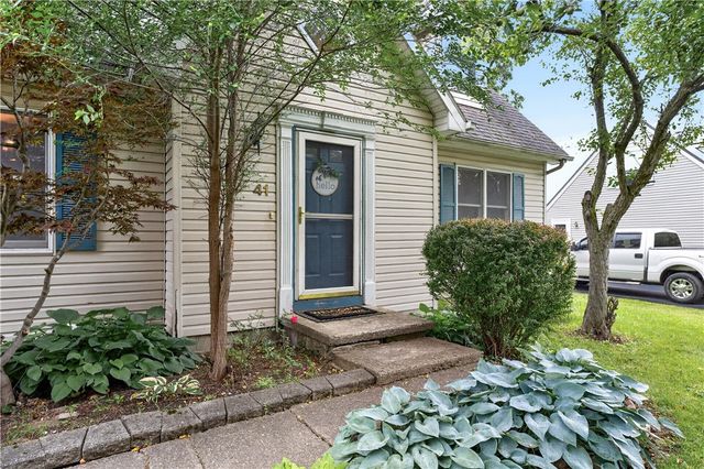 41 Honey Bunch Lane, Irondequoit, NY 14609