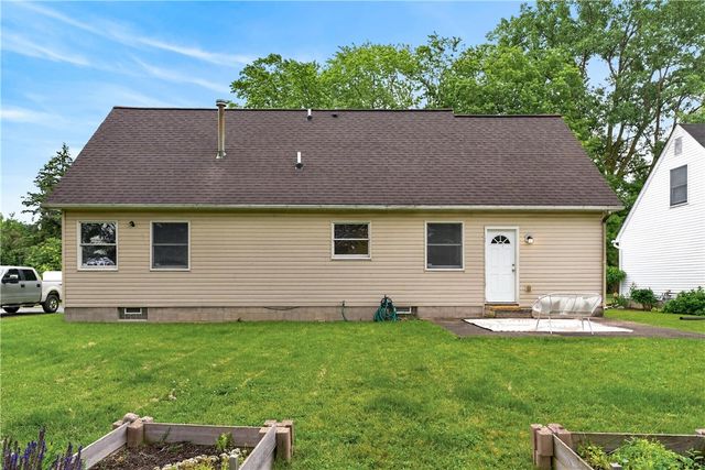41 Honey Bunch Lane, Irondequoit, NY 14609