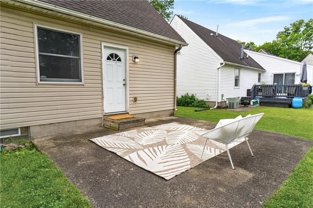 41 Honey Bunch Lane, Irondequoit, NY 14609