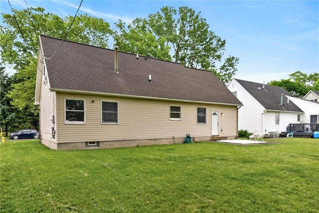 41 Honey Bunch Lane, Irondequoit, NY 14609