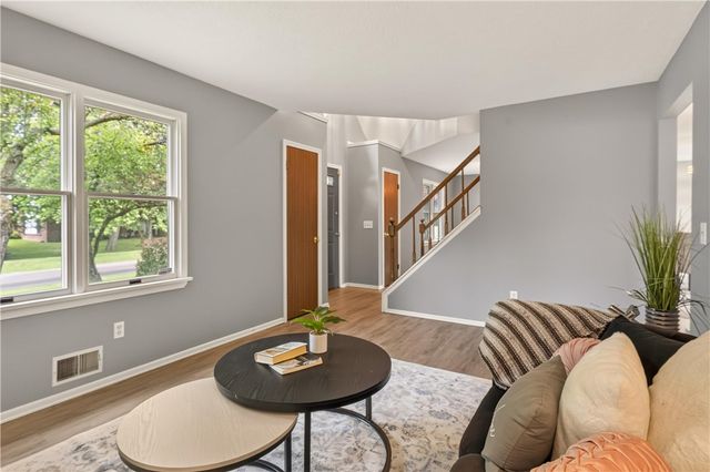 41 Honey Bunch Lane, Irondequoit, NY 14609