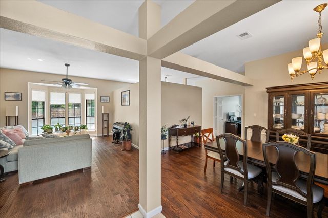 4137 Mapleridge Drive, Grapevine, TX 76051