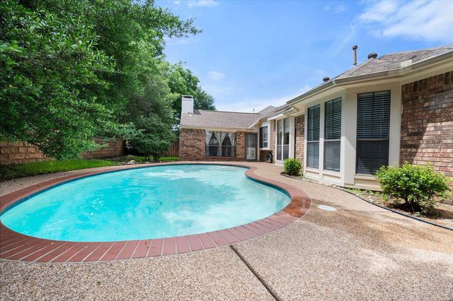 4137 Mapleridge Drive, Grapevine, TX 76051