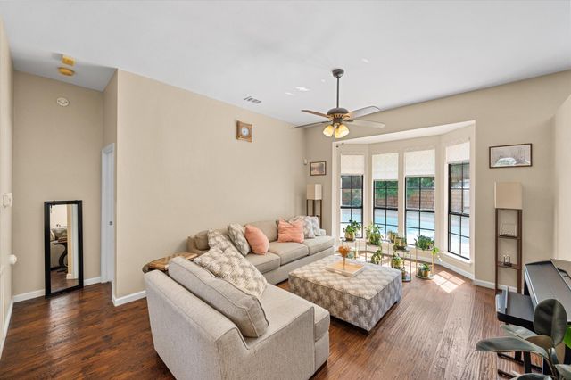 4137 Mapleridge Drive, Grapevine, TX 76051