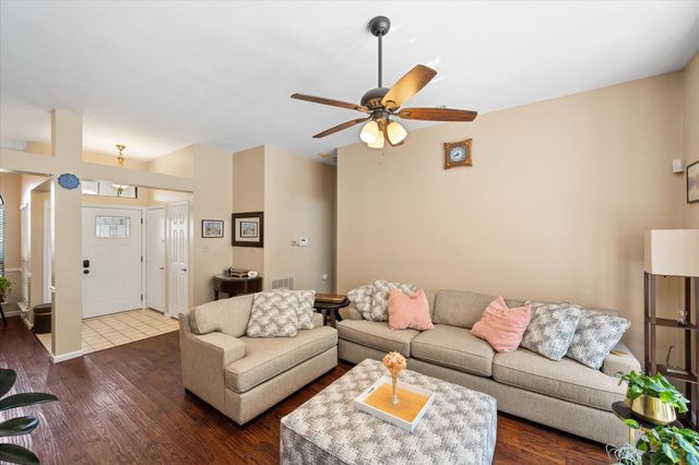 4137 Mapleridge Drive, Grapevine, TX 76051