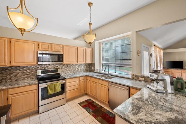 4137 Mapleridge Drive, Grapevine, TX 76051