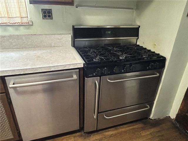 301 Meredith St, Carrick, PA 15210