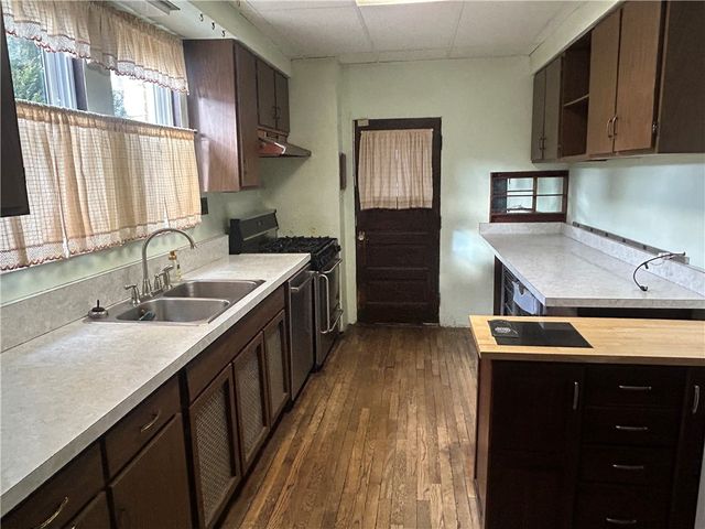 301 Meredith St, Carrick, PA 15210