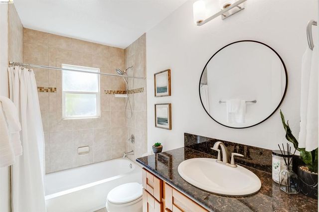346 Valley View Rd, Pleasant Hill, CA 94523