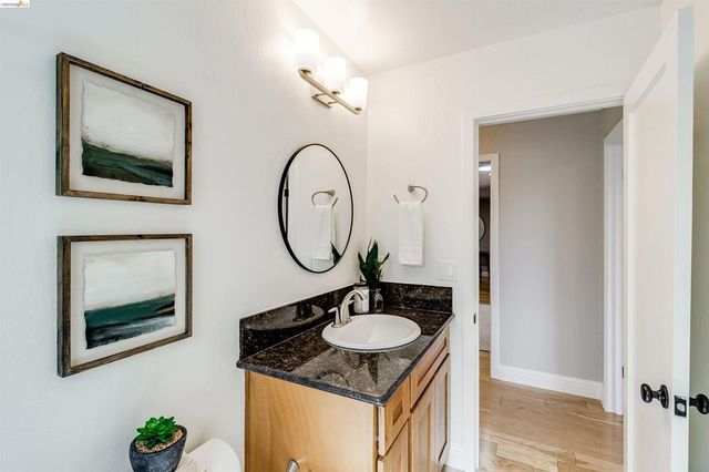 346 Valley View Rd, Pleasant Hill, CA 94523