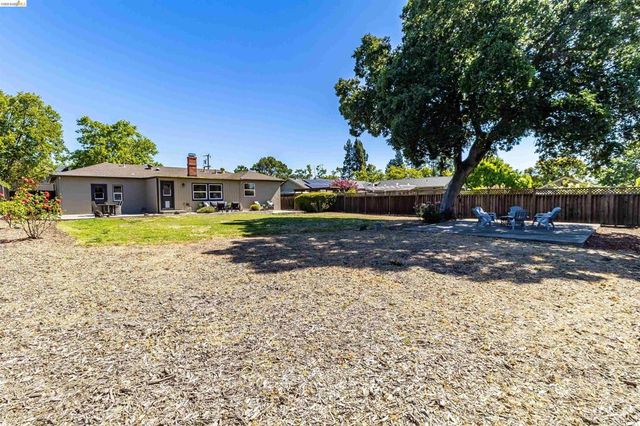 346 Valley View Rd, Pleasant Hill, CA 94523