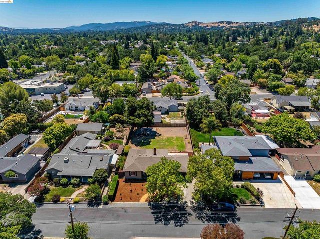 346 Valley View Rd, Pleasant Hill, CA 94523