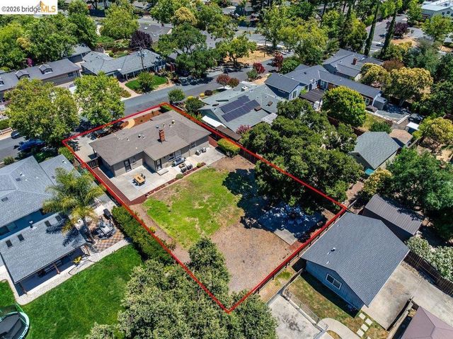 346 Valley View Rd, Pleasant Hill, CA 94523