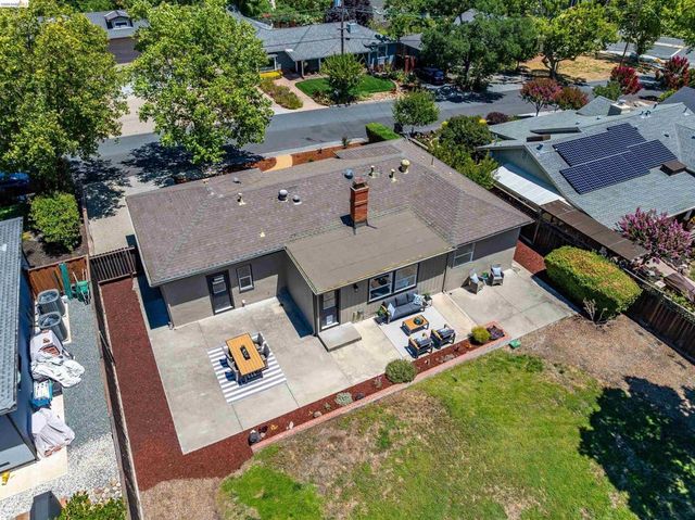 346 Valley View Rd, Pleasant Hill, CA 94523
