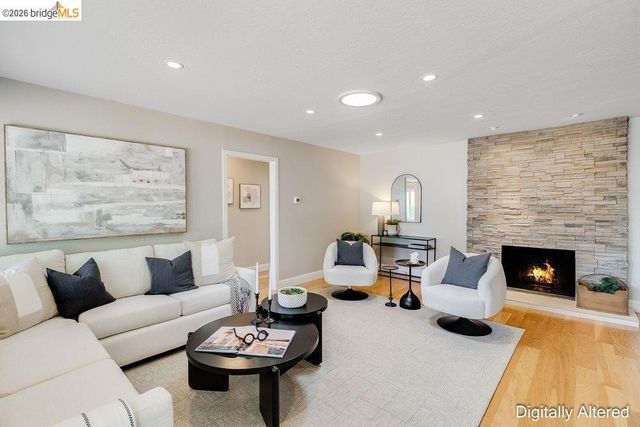 346 Valley View Rd, Pleasant Hill, CA 94523