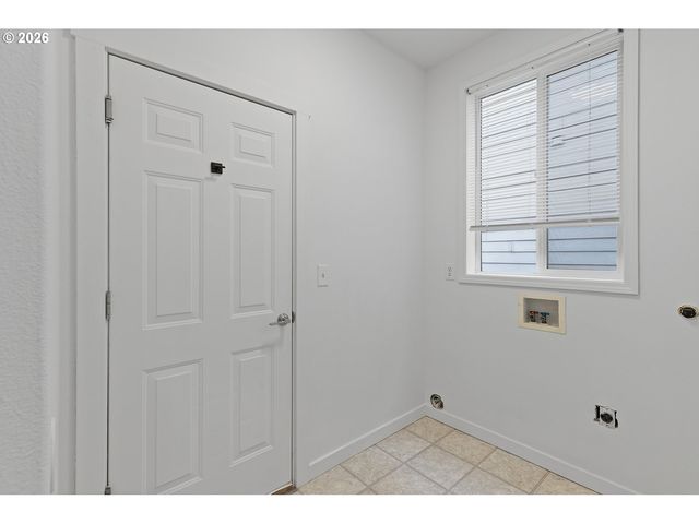 5646 K St, Washougal, WA 98671