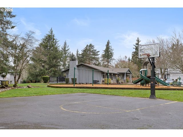 5646 K St, Washougal, WA 98671