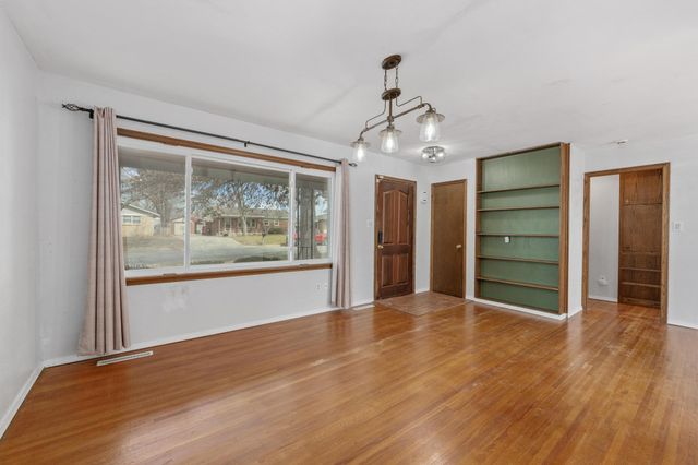 217 E Filmore, Mulvane, KS 67110