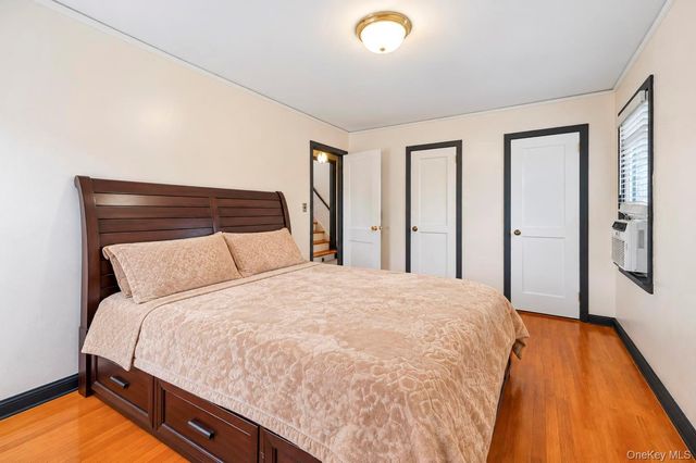 131 N 5th Street, New Hyde Park, NY 11040
