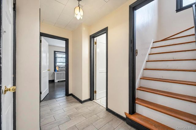 131 N 5th Street, New Hyde Park, NY 11040