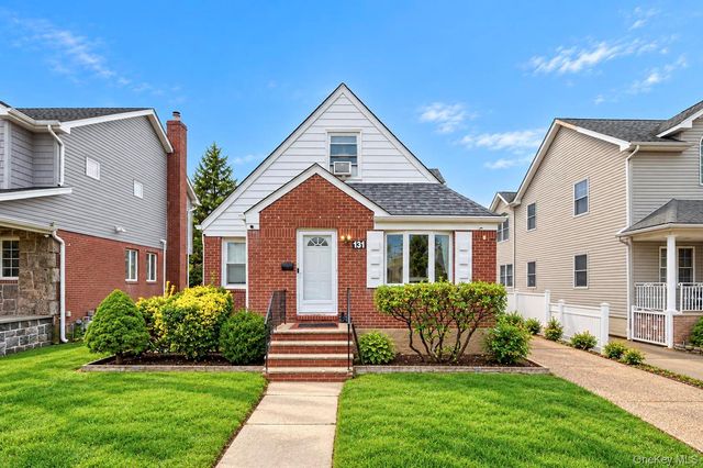 131 N 5th Street, New Hyde Park, NY 11040