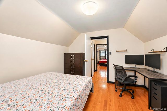 131 N 5th Street, New Hyde Park, NY 11040