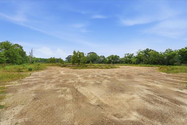 3303 Holy Road, Crosby, TX 77532