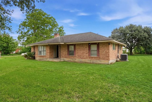 3303 Holy Road, Crosby, TX 77532