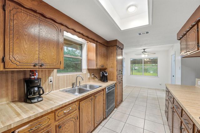 3303 Holy Road, Crosby, TX 77532