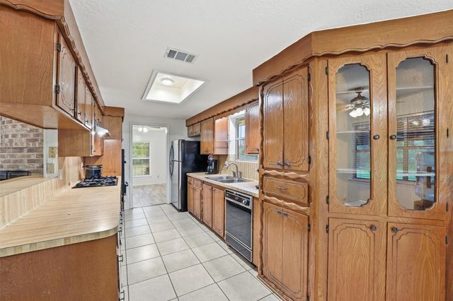 3303 Holy Road, Crosby, TX 77532