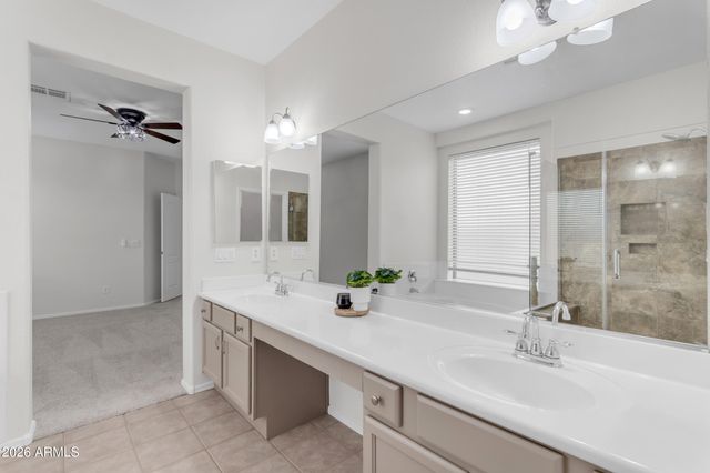 1121 E RANCH Court, Gilbert, AZ 85296