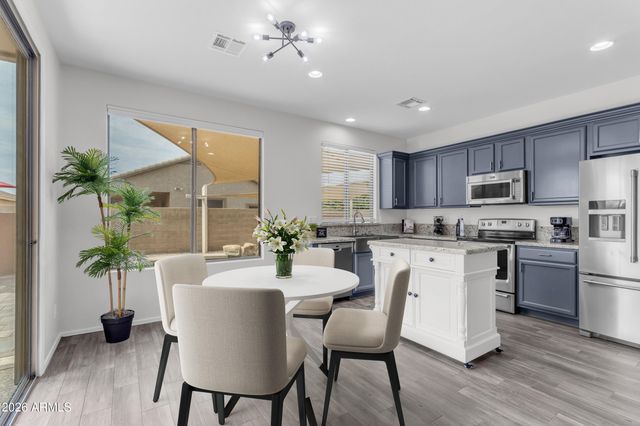 1121 E RANCH Court, Gilbert, AZ 85296