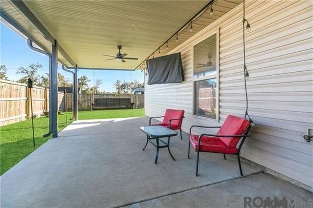 41449 Cozy Way, Gonzales, LA 70737