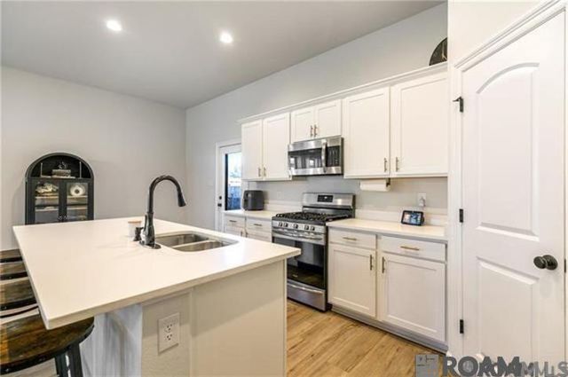 41449 Cozy Way, Gonzales, LA 70737