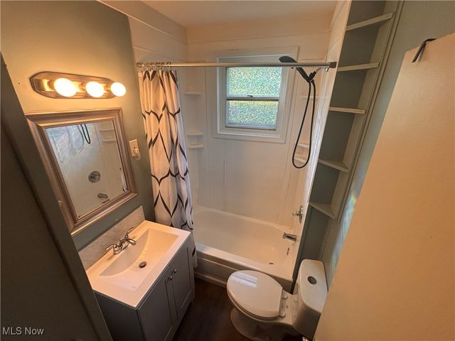 1453 Woodbirch Avenue, Akron, OH 44314