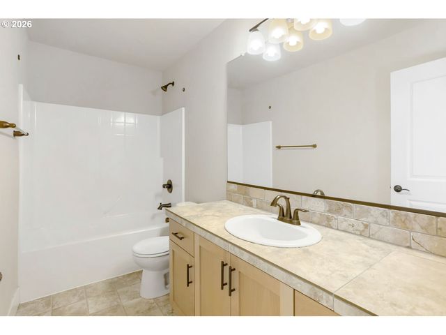 14948 Nw SHACKELFORD Rd, Portland, OR 97229
