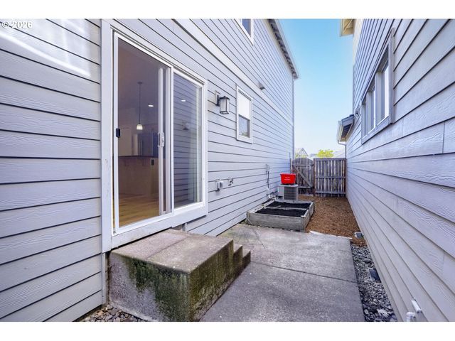 14948 Nw SHACKELFORD Rd, Portland, OR 97229