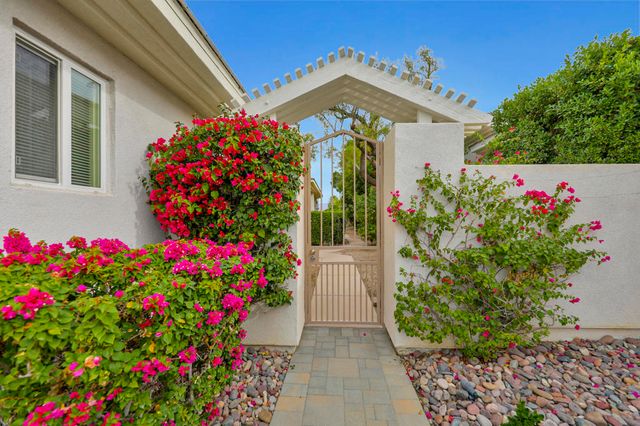 51350 Via Sorrento, La Quinta, CA 92253