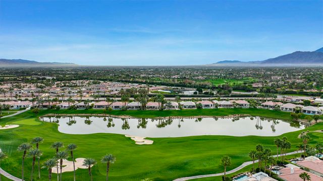 51350 Via Sorrento, La Quinta, CA 92253