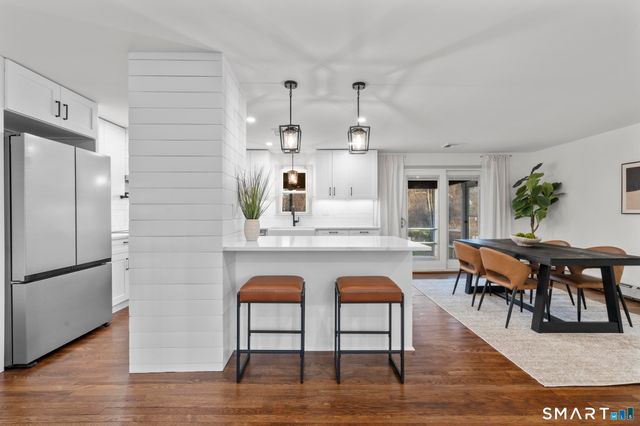 11 Lane Street, Shelton, CT 06484