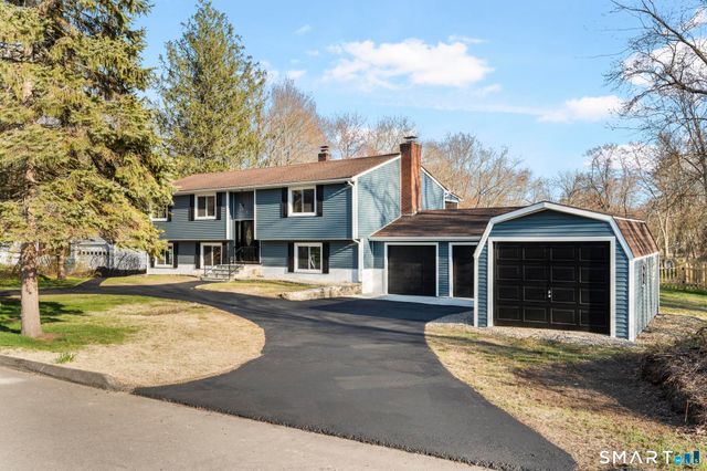 11 Lane Street, Shelton, CT 06484