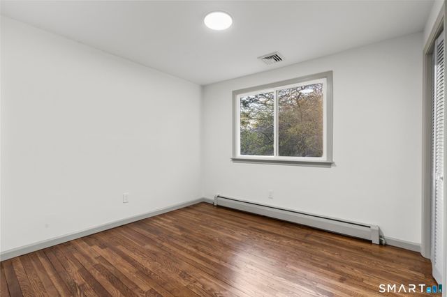 11 Lane Street, Shelton, CT 06484